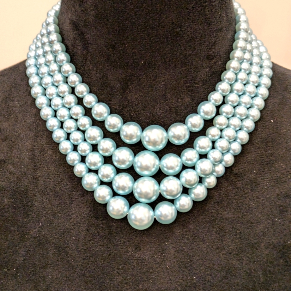 Elegan Multicolor Set Of 5 Necklaces